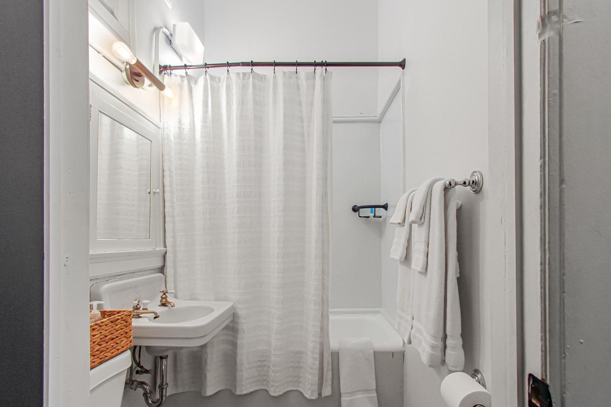 Library Square Suites トレド エクステリア 写真
