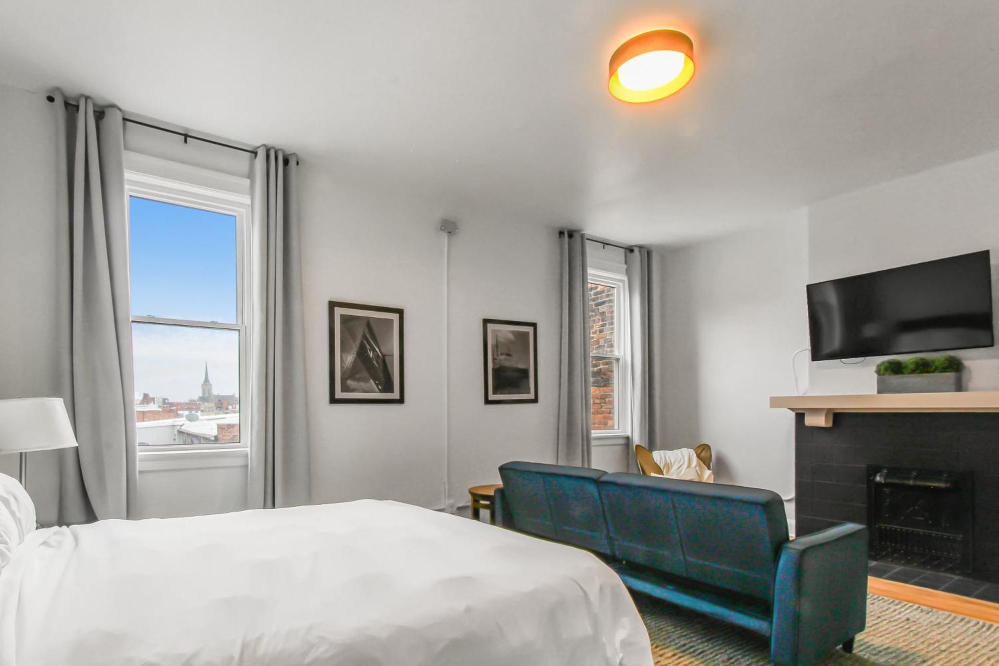 Library Square Suites トレド エクステリア 写真